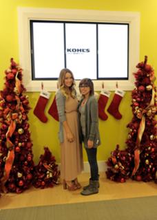 Lauren Conrad feet photo thumbnail