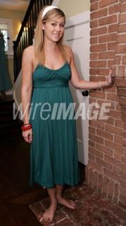 Lauren Conrad feet photo thumbnail