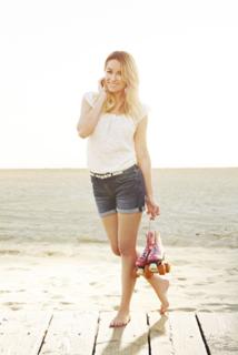 Lauren Conrad feet photo thumbnail
