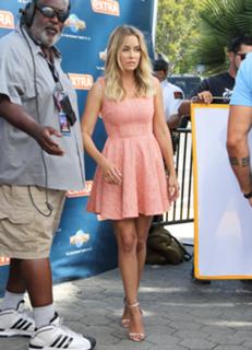 Lauren Conrad feet photo thumbnail