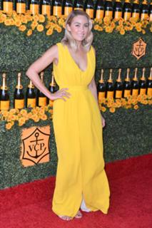 Lauren Conrad feet photo thumbnail