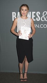 Lauren Conrad feet photo thumbnail
