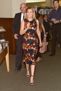 Lauren Conrad feet photo thumbnail
