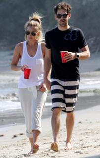 Lauren Conrad feet photo thumbnail