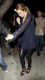 Lauren Conrad feet photo thumbnail