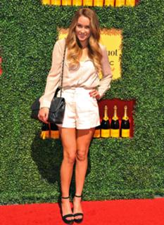 Lauren Conrad feet photo thumbnail