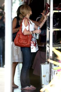 Lauren Conrad feet photo thumbnail