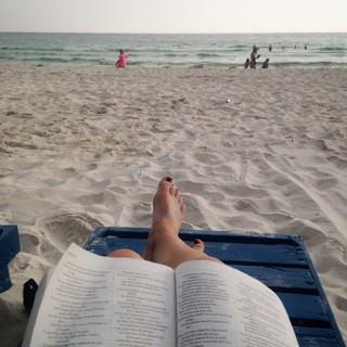Lauren Daigle feet photo 1