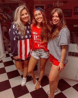 Lauren Daigle feet photo 13