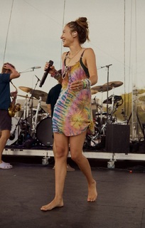Lauren Daigle feet photo 8
