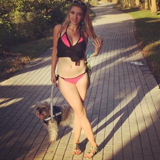 Lauren Francesca feet photo thumbnail