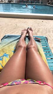 Lauren Francesca feet photo thumbnail