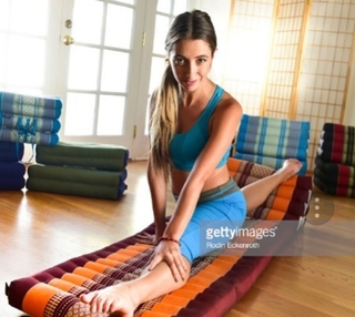 Lauren Francesca feet photo thumbnail