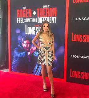 Lauren Francesca feet photo thumbnail