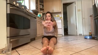 Lauren Francesca feet photo thumbnail