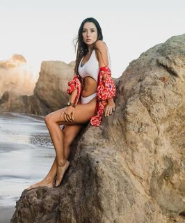 Lauren Francesca feet photo thumbnail