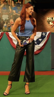Lauren Gardner feet photo 12