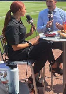 Lauren Gardner feet photo 12