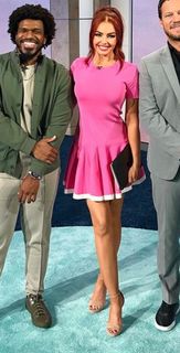 Lauren Gardner feet photo 8
