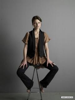Lauren German feet photo thumbnail
