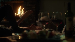 Lauren German feet photo thumbnail