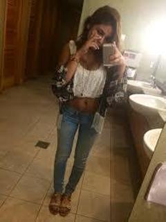 Lauren Giraldo feet photo 20