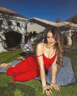 Lauren Giraldo feet photo 2
