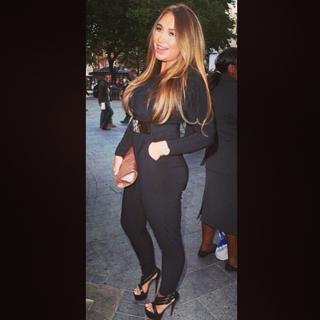 Lauren Goodger feet photo thumbnail