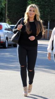 Lauren Goodger feet photo thumbnail