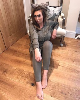 Lauren Goodger feet photo thumbnail