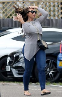 Lauren Goodger feet photo thumbnail