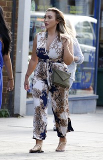 Lauren Goodger feet photo thumbnail