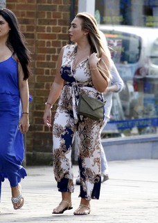 Lauren Goodger feet photo thumbnail
