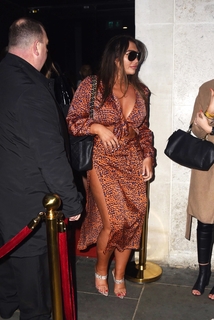 Lauren Goodger feet photo thumbnail