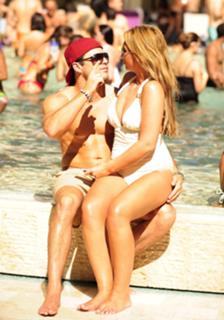 Lauren Goodger feet photo thumbnail