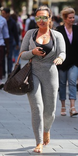 Lauren Goodger feet photo thumbnail