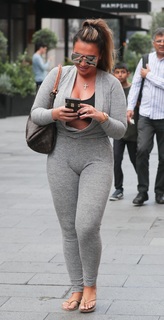 Lauren Goodger feet photo thumbnail