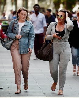 Lauren Goodger feet photo thumbnail