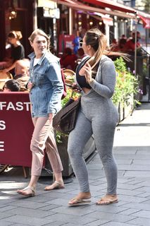 Lauren Goodger feet photo thumbnail