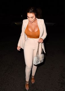 Lauren Goodger feet photo thumbnail