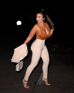 Lauren Goodger feet photo thumbnail
