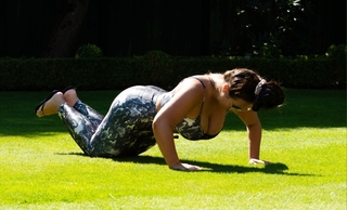 Lauren Goodger feet photo thumbnail