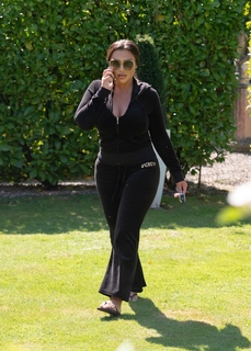 Lauren Goodger feet photo thumbnail