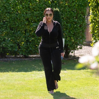 Lauren Goodger feet photo thumbnail
