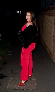 Lauren Goodger feet photo thumbnail