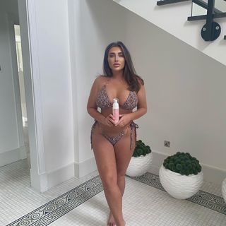 Lauren Goodger feet photo thumbnail