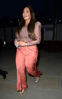 Lauren Goodger feet photo thumbnail