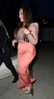 Lauren Goodger feet photo thumbnail