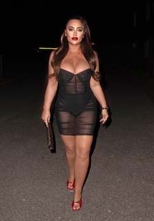 Lauren Goodger feet photo thumbnail