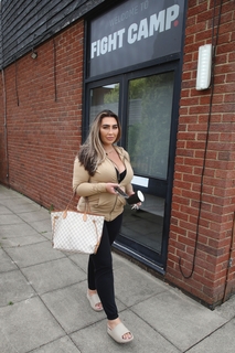 Lauren Goodger feet photo thumbnail